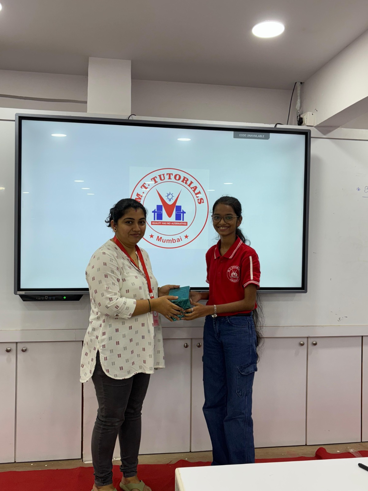 NEET and JEE student success at M.T. Tutorials coaching classes in Vasai Virar with top exam results